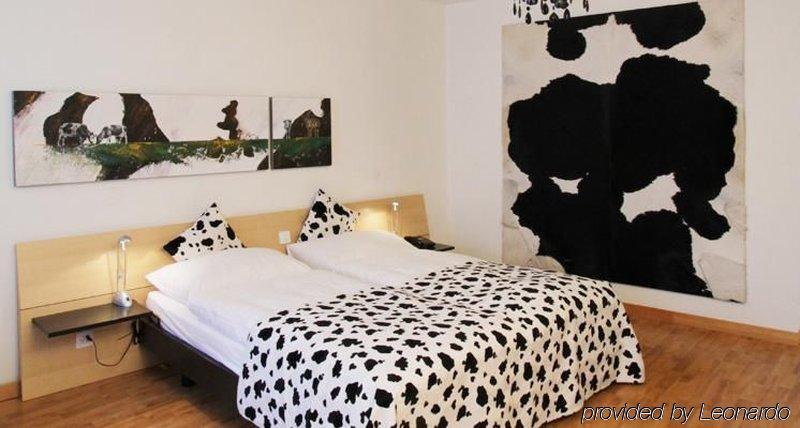 Hotel Roter Turm Solothurn Ruang foto
